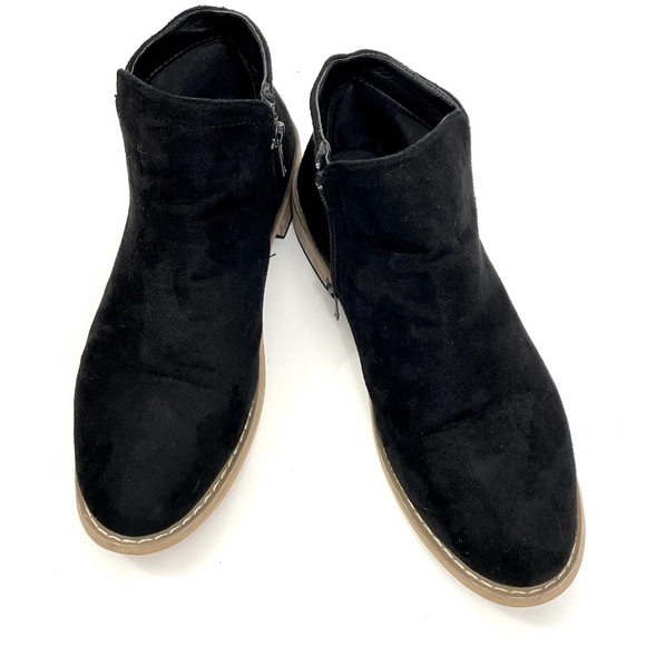SEVEN 7 ~Womens Black Vegan Suede Booti Ankle Boots Side Zip Size 9 - Picture 4 of 14